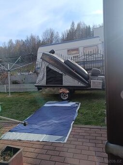 Nástavba na přívěs s předstanem