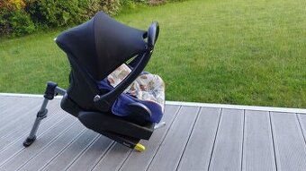 Autosedačka Maxi Cosi FamilyFix se základnou