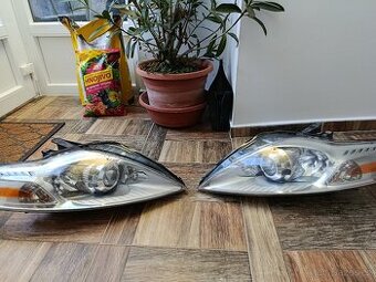 Přední světlomety Ford Mondeo