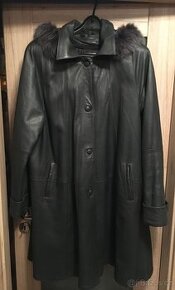 Krásný kožený kabát