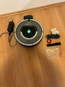 Irobot-Robotický vysavač + robotický mop.