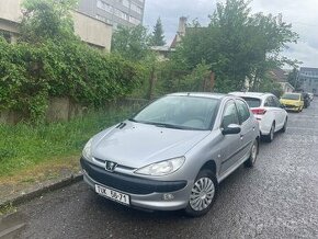 Peugeot 206 1.4i , najeto 85 tis.km, nová STK