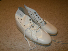 Pracovní kožené boty bílé - nepoužité