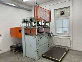Vakuový lis Kiefel KL66/100