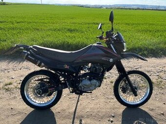 Suzuki dr 125 sm - 1