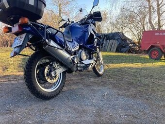 Yamaha XTZ 750