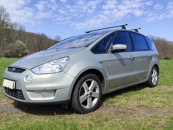 FORD S-MAX TITANIUM ULTIMATE BENZÍN 2.0i 107KW