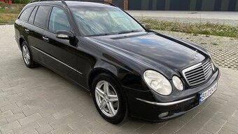W211 Mercedes E-klasse na náhradní díly