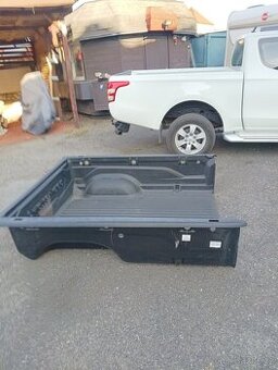 Plastová vana Mitsubishi L 200