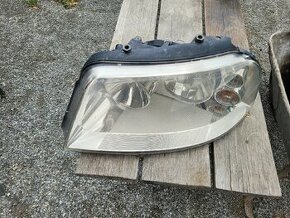 Levé přední světlo VW Sharan rv.2001