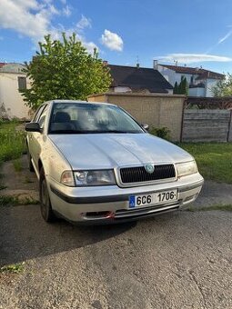 Octavia 1 1.6 na náhradní díly