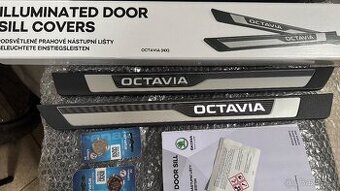Orig. Škoda Octavia svítící prahové lišty