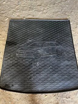 Gumová podložka Audi A6 C6 Avant