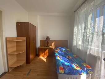Pronájem pokoje s terasou v Brandýse nad Labem