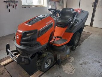 Zahradni traktor Husqvarna TC 342 t