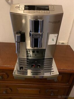 Kávovar DeLonghi