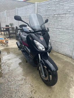 Yamaha XMAX 125