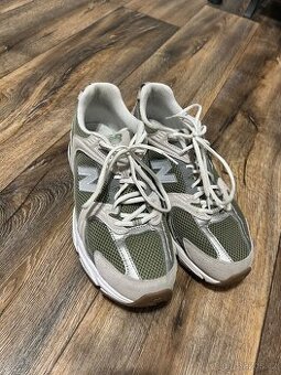 New Balance MR530GA - green