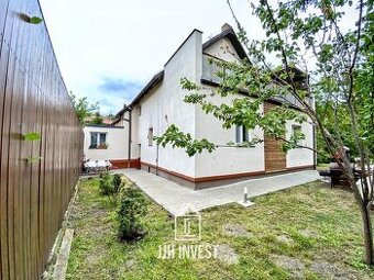 Pronájem bytu 1+kk, 41 m2 – Praha 5, terasa a klid u centra