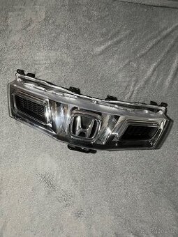 Honda civic 8g přední mřížka
