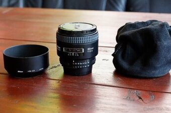 Nikon AF 85 mm f1.8 D