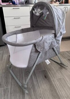 Kinderkraft lovi šedá postýlka přenosná houpátko 3v1