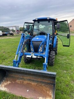 Boomer 40 New Holland