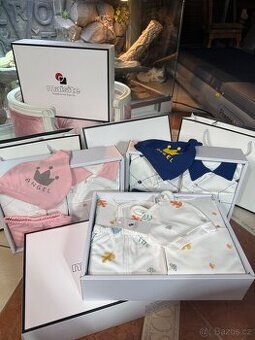 DÁRKOVÉ SOUPRAVY PRO MIMINKO N.O.V.É.