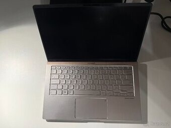 ASUS ZenBook 14 UX433FN - i7/16GB/512GB/MX150