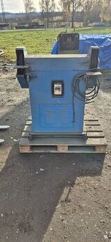 Bruska dvoukotoučová