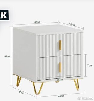 bílé noční stolky