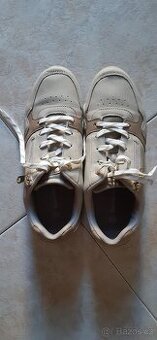 Dámské boty vel 39