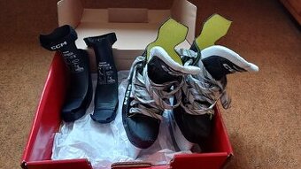 Brusle CCM AS-560 Junior dvojvelikost 32,5 / 33,5