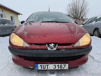 prodám peugeot 206 1,4 benzín 5 dvéř. - 1
