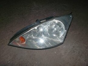Ford focus MK1 hlavní světlomet