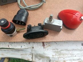 Vidlice 380V, koncáky, regulátor průtoku