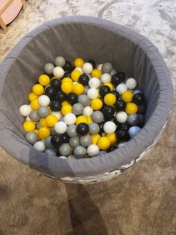 Dětský bazének s dinosaury