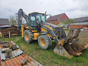 Traktorbagr Volvo BL71 plus