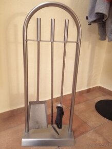 Nářadí ke krbu nerez
