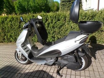 Malaguti Phantom 125 r.v.2004 Motori Minarelli REZERVACE