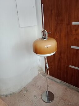Stojací lampa - 1