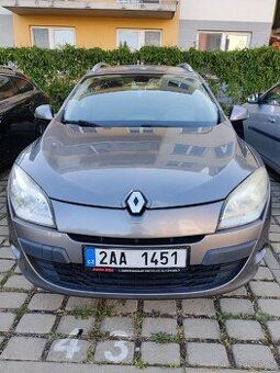 Renault Mégane III kombi /1.6  81kW benzín / 2010