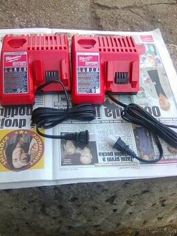 Milwaukee M18 a M12 nabijecka na 120voltu 1-3 kusy - 1