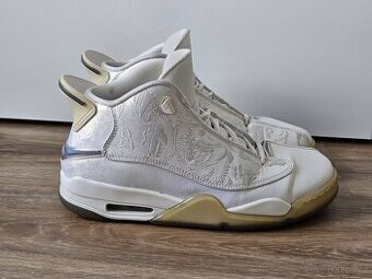 Jordan Dub Zero iD (2015) - US 9.5 / EU 43 – Pearl White