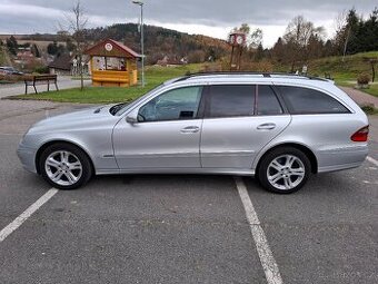 Mercedes Benz E320CDI 165kw 4Matic facelift Avantgarde - 1