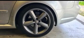 Originalni Audi alu z RS4 B7 r18 pneu Toyo - 1