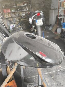 Kryt nádrže Rieju rs2 50ccm