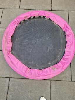 Trampolína