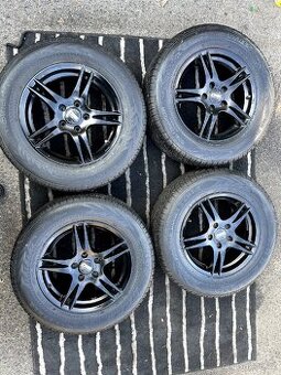 Zimni kola VW Tiguan 215/65 R16 5x112 ET45
