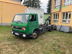 MAN 8.136 Hákový kontejner - 1